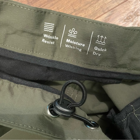 SOLD Target Goodfellow & Co Men’s 38 Linden Tech Shorts Quick Dry Wicking Swim - Picture 3 of 10